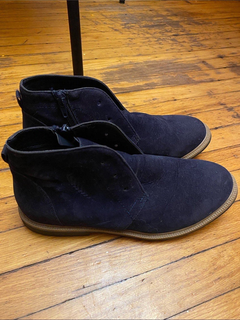 Women’s Joe Fresh Navy Suede Chukka Boots with Side Zip size 5